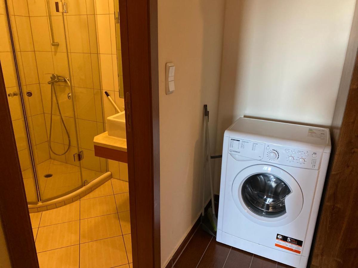 Cedar Next To Lift One Bedroom Апартамент *